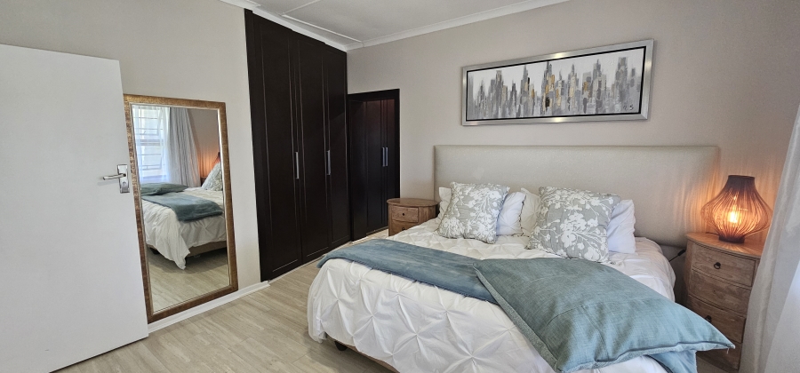 6 Bedroom Property for Sale in Gonubie Eastern Cape